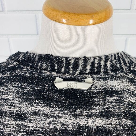 BKE Gray & Black Knit Distressed Cardigan - Medium - Picture 7 of 8